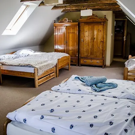 홈스테이 Dwa Deby *